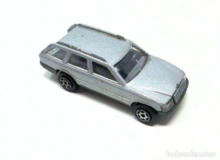 Coches a escala: Mercedes Benz 300 TE de Majorette - Escala 1/63.