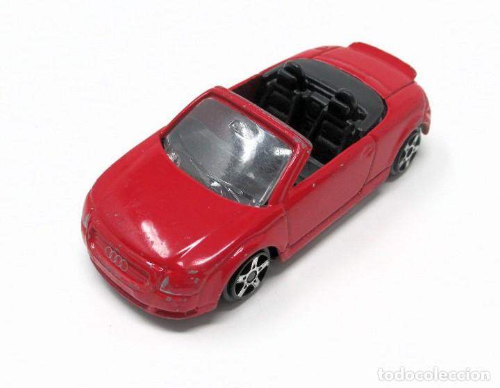 Coches a escala: Audi TT Roadster de Maisto. Mide 7 cm de largo.