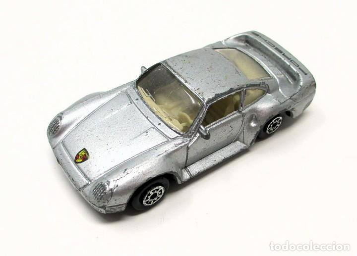 Coches a escala: Porsche 959 de Maisto - Mide 7 cm de largo.