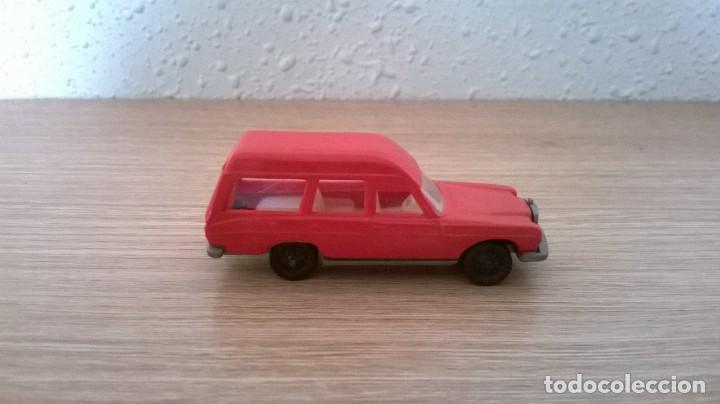 Coches a escala: AvC Mercedes 200 - Foto 3