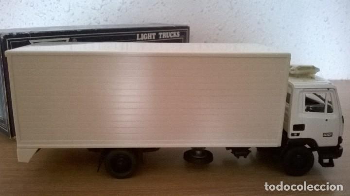 Coches a escala: AhC Leyland daf - Foto 3