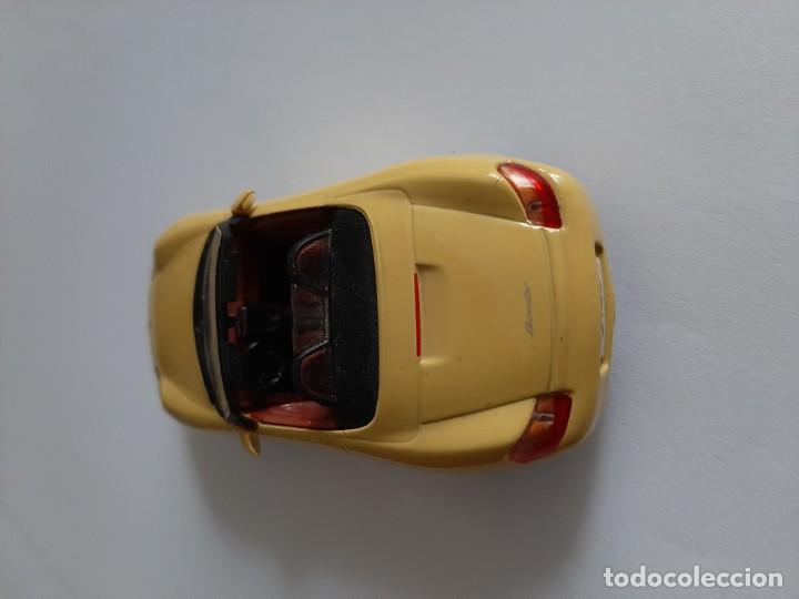 Coches a escala: Porsche 911 Boxter Cabrio 1:43 - Foto 4