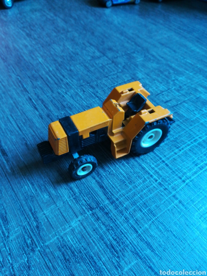 Coches a escala: Tractor excavadora siku - Foto 1
