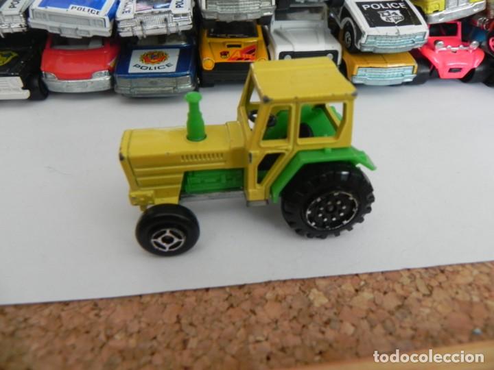 Coches a escala: TRACTOR 1/65 - MAJORETTE - COCHE - Foto 1