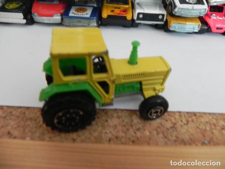 Coches a escala: TRACTOR 1/65 - MAJORETTE - COCHE - Foto 3