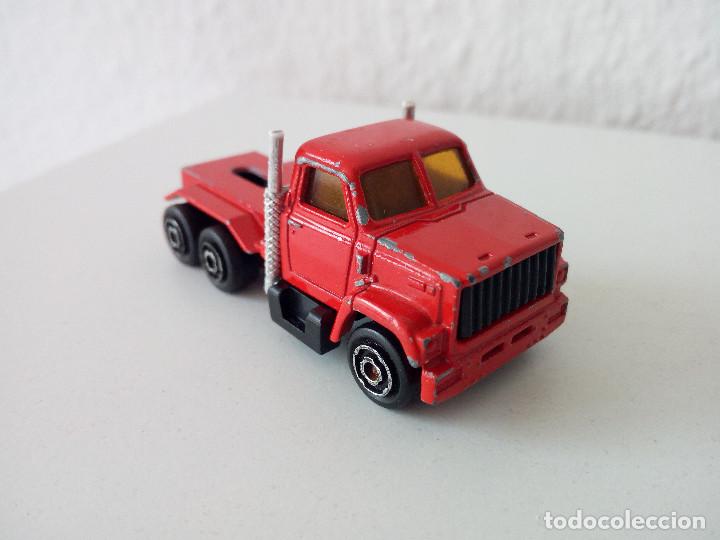 Coches a escala: CAMION ROJO A ESCALA 1/100 - MAJORETTE - A&Ntilde;OS 80