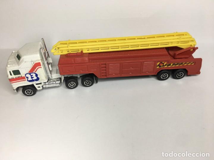 Coches a escala: CAMION DE BOMBEROS DE GUISVAL - Foto 1