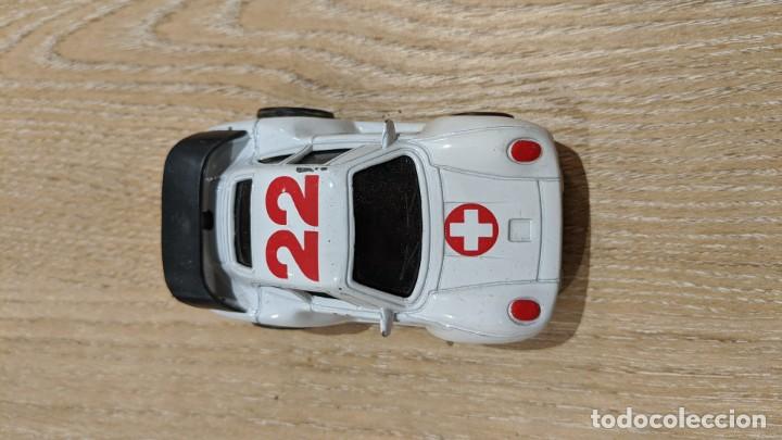 Coches a escala: COCHE AMBULANCIA 22 - Foto 2