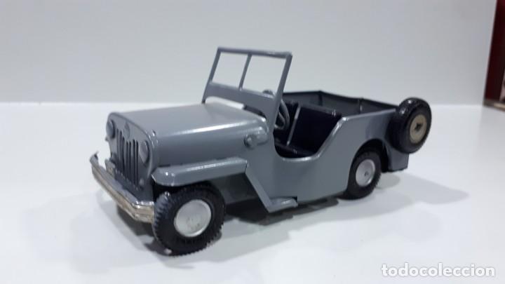 Coches a escala: Coche Jeep de JYESA - Foto 1