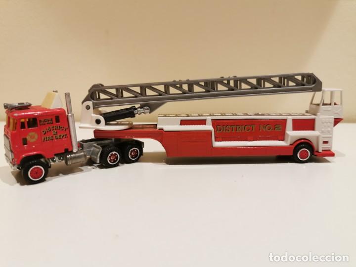 Coches a escala: Majorette Cami&oacute;n bomberos escalera