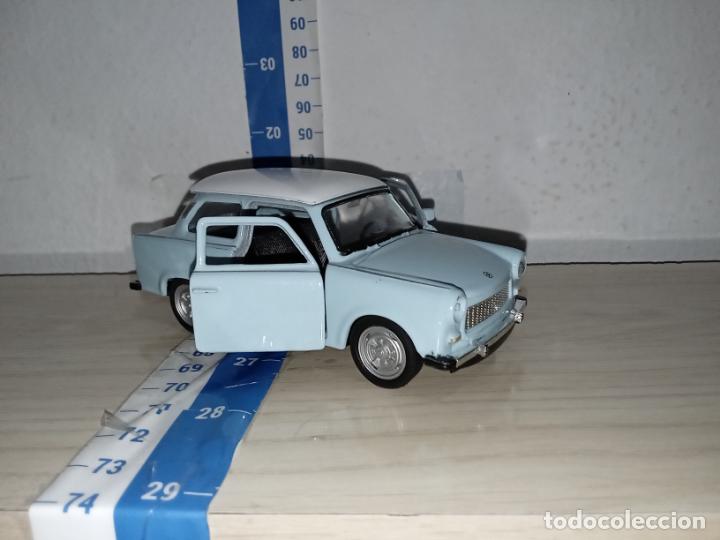 Coches a escala: Coche TRABANT 601 - WELLY - Foto 2