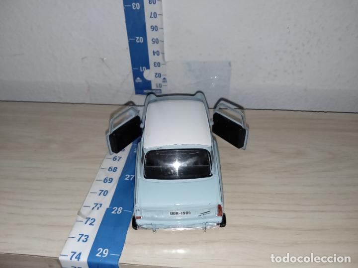 Coches a escala: Coche TRABANT 601 - WELLY - Foto 3