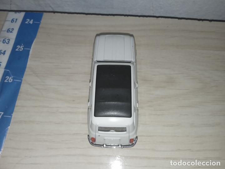 Coches a escala: Coche Welly Renault 4 - Foto 5