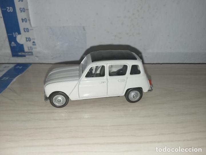 Coches a escala: Coche Welly Renault 4 - Foto 6