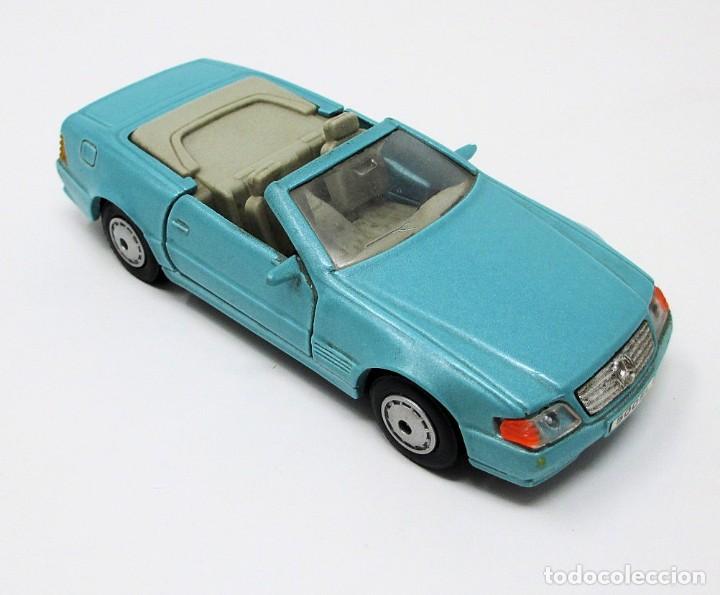 Coches a escala: Mercedes-Benz 500 SL de Maisto - Escala 1/40.