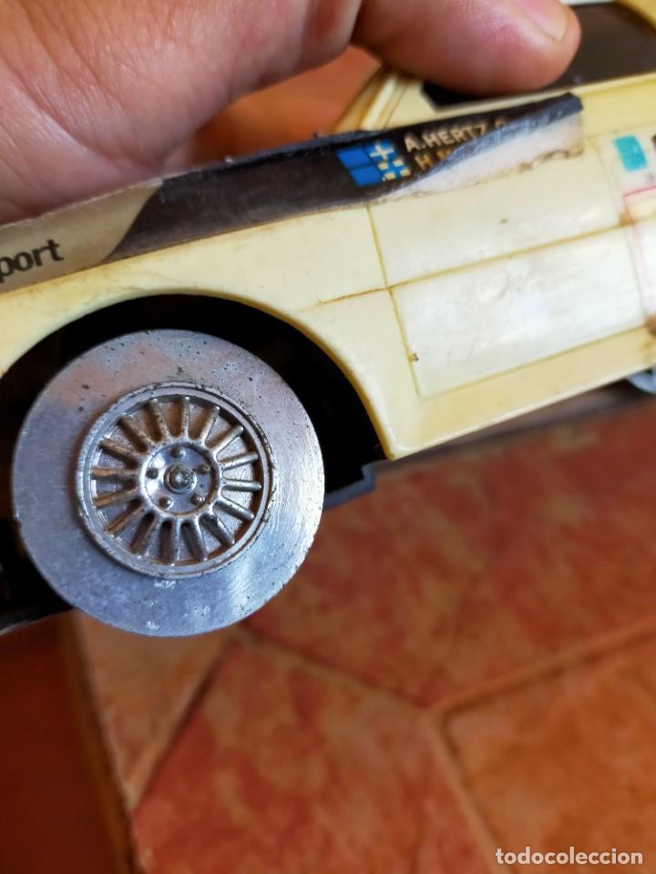 Coches a escala: Antiguo coche de juguete Audi Quattro Teledirigido a pilas - A restaurar. - Foto 4 - 237929715