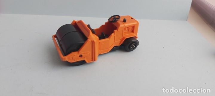 Coches a escala: ANTIGUO COCHE DE LA MARCA GUISVAL APISONADORA