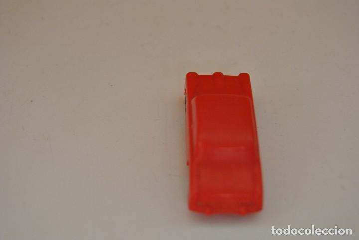 Coches a escala: COCHE PLASTICO DURO ANTIGUO - Foto 4