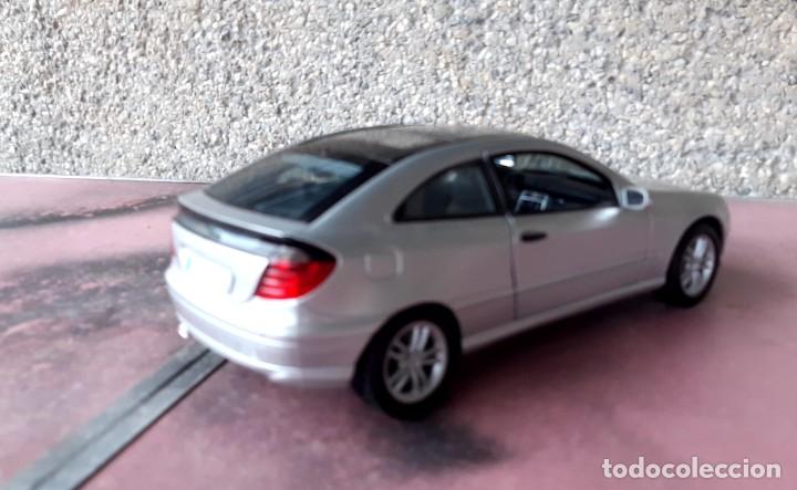 Coches a escala: Mercedes de maisto 1/18 - Foto 4