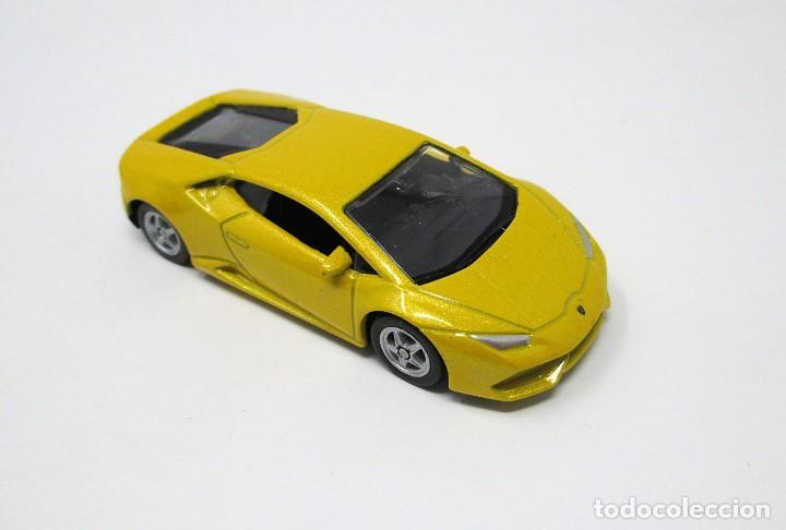 Coches a escala: Lamborghini Hurac&aacute;n LP 610-4 de Welly - Mide 7,5 cm de largo