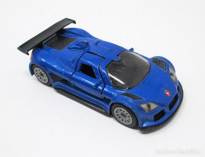Coches a escala: Gumpert Apollo 2009 de Siku - 8 cm de largo