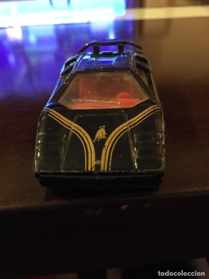 Coches a escala: Coche lamborghini countachn de tomica - Foto 1