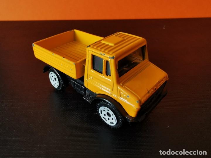 Coches a escala: Unimog 1/87 Siku - Foto 1