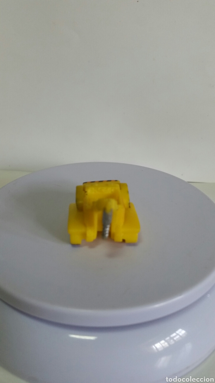 Coches a escala: FIGURA EN PVC / EXCAVADORA / SPIN MASTER - 2015 - Foto 3