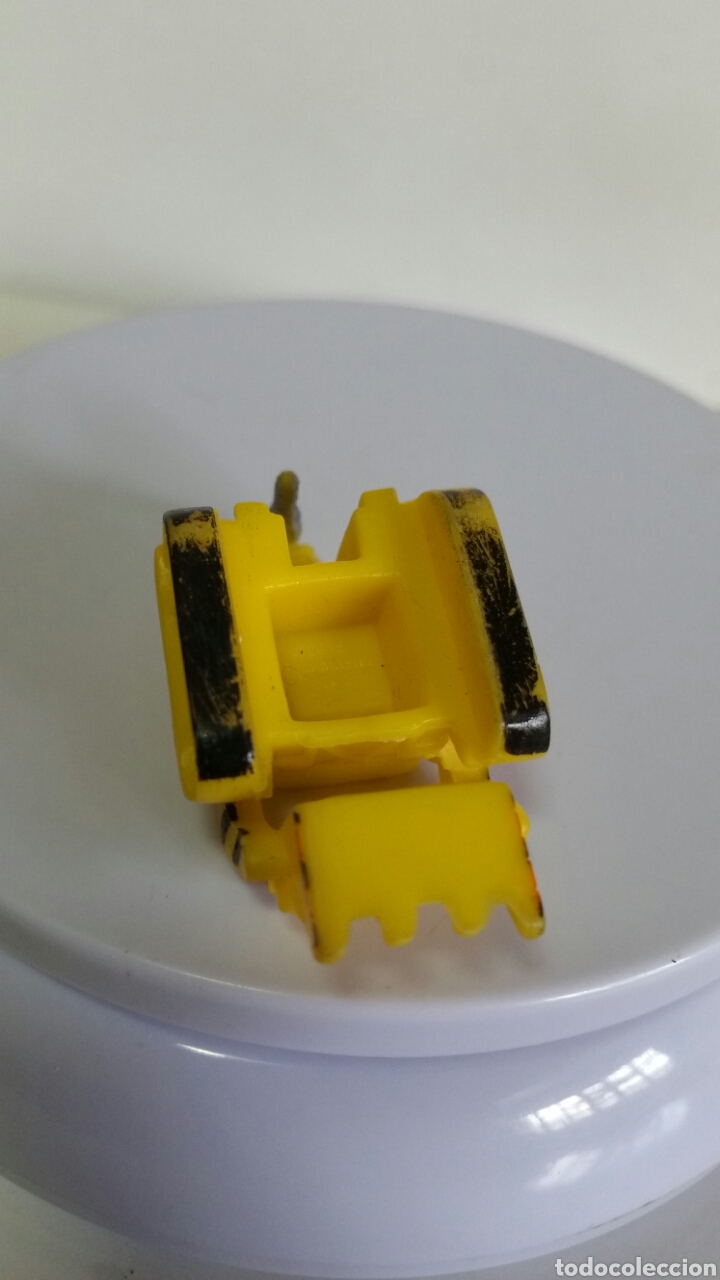 Coches a escala: FIGURA EN PVC / EXCAVADORA / SPIN MASTER - 2015 - Foto 5