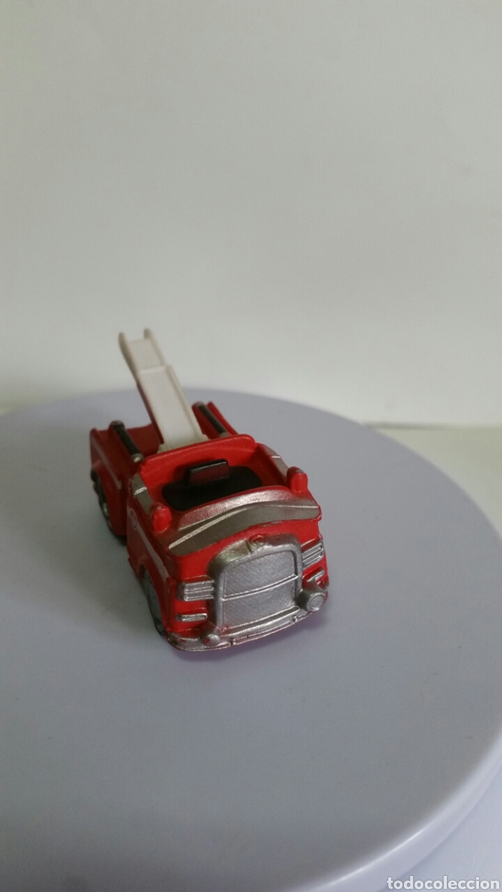 Coches a escala: CAMION GR&Uacute;A EN PVC / SPIN MASTER - 2015 - Foto 1