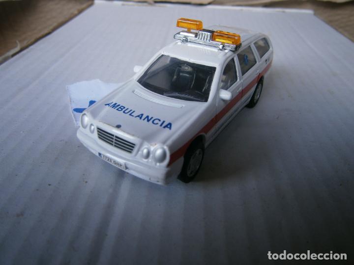 Modellautos: ANTIGUA AMBULANCIA