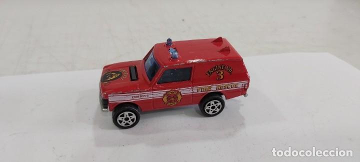 Coches a escala: antiguo coche de majorette range rover