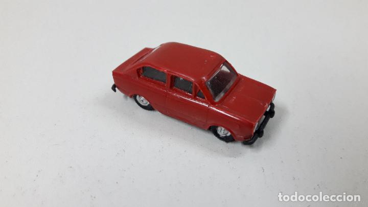 Coches a escala: COCHE . REALIZADO POR EKO . MEDIDA DE LARGO 4,1 CM