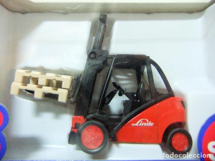 Gerbeuse à fourche Linde H30D Acheter - Jouets enfants pour l'intérieur Gerbeuse à fourche Linde H30D Acheter - Jouets enfants pour l'intérieur
