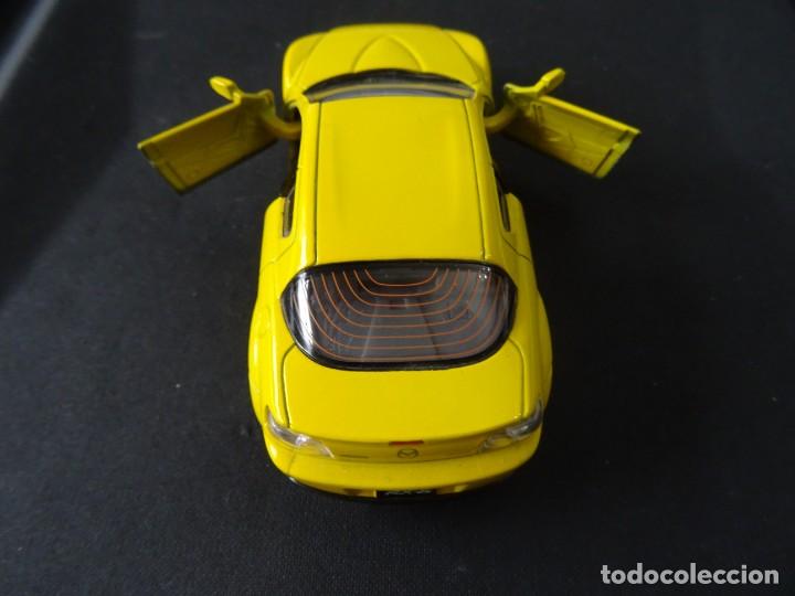 Coches a escala: MAZDA RX-8 KINSMART ESCALA 1/36 - Foto 5