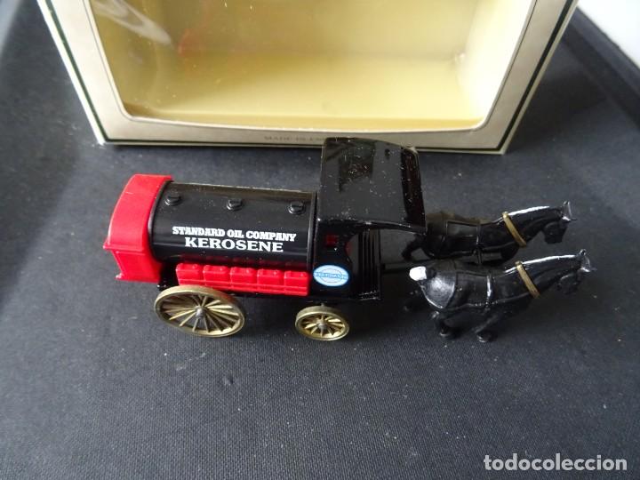 Auto in scala: CHEVRON HORSE DRAWN WAGON MADE IN ENGLAND
