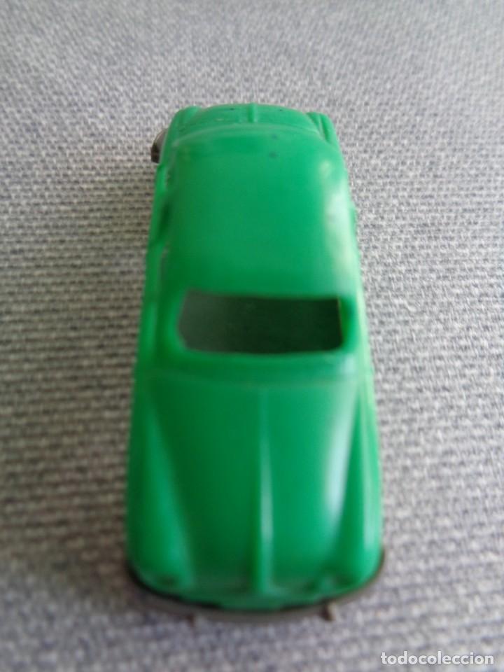 Coches a escala: SEAT 1400 PLASTICO DURO TIPO PULGA - EKO ANTIGUO - EN BUEN ESTADO