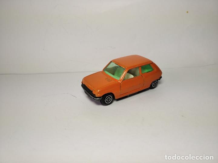 Coches a escala: RENAULT 5 DE GUISVAL CAMPEON 1,64 ref 12 9 6 17 PRIMERA SERIE