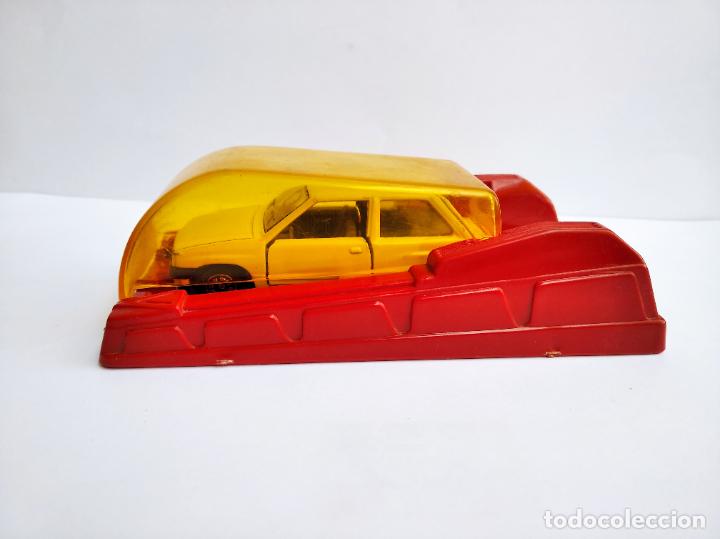 Coches a escala: RAREZA OPEL CORSA CON LANZADOR SPEED RACE DE GUISVAL CAMPEON 1,64