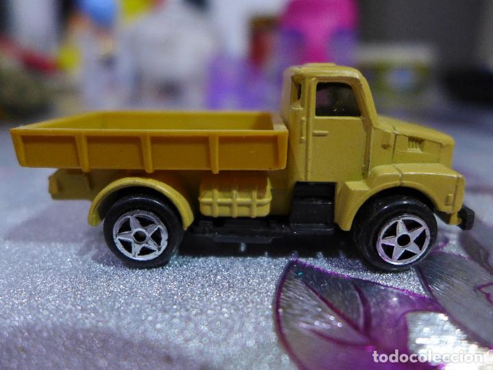 Coches a escala: CAMION VOLVO DE GUISVAL - Foto 2