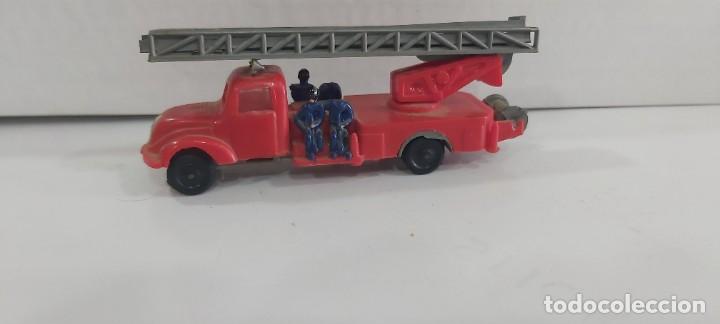 Coches a escala: ANTIGUO COCHE CAMION DE EKO A&Ntilde;OS 70