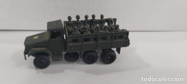 Coches a escala: ANTIGUO COCHE CAMION DE EKO A&Ntilde;OS 70 MILITAR
