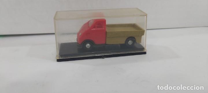 Coches a escala: ANTIGUO COCHE CAMION DE EKO A&Ntilde;OS 70