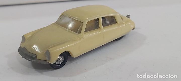 Coches a escala: ANTIGUO COCHE CAMION DE EKO A&Ntilde;OS 70 CITROEN DS