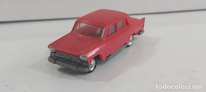 Coches a escala: ANTIGUO COCHE CAMION DE EKO A&Ntilde;OS 70 SEAT 1800