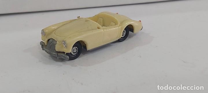 Coches a escala: ANTIGUO COCHE CAMION DE EKO A&Ntilde;OS 70 MGA