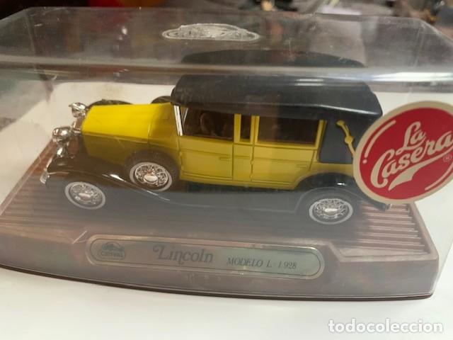 Coches a escala: GUISVAL lincoln modelo L 1928 amarillo. La Casera