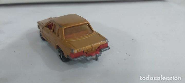 Coches a escala: ANTIGUO COCHE DE LA MARCA MAJORETTE MERCEDES - Foto 3