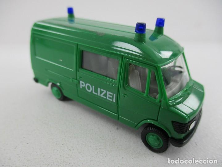 Coches a escala: COCHE ESCALA 1:87 R-BR1 - Foto 2