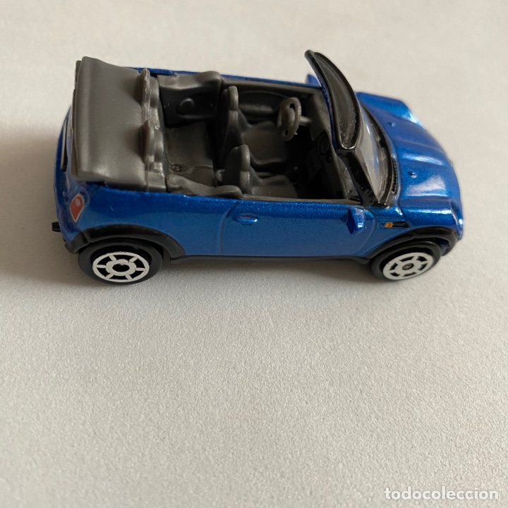 Coches a escala: Mini cooper cabrio de Majorette en azul - Foto 3